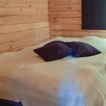 Holiday home Awesome In Nordtveitgrend With Wifi Husa